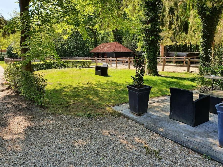 Jagershuis sinds 1724 op landgoed Princenhof Oranjewoud Buitenkant foto